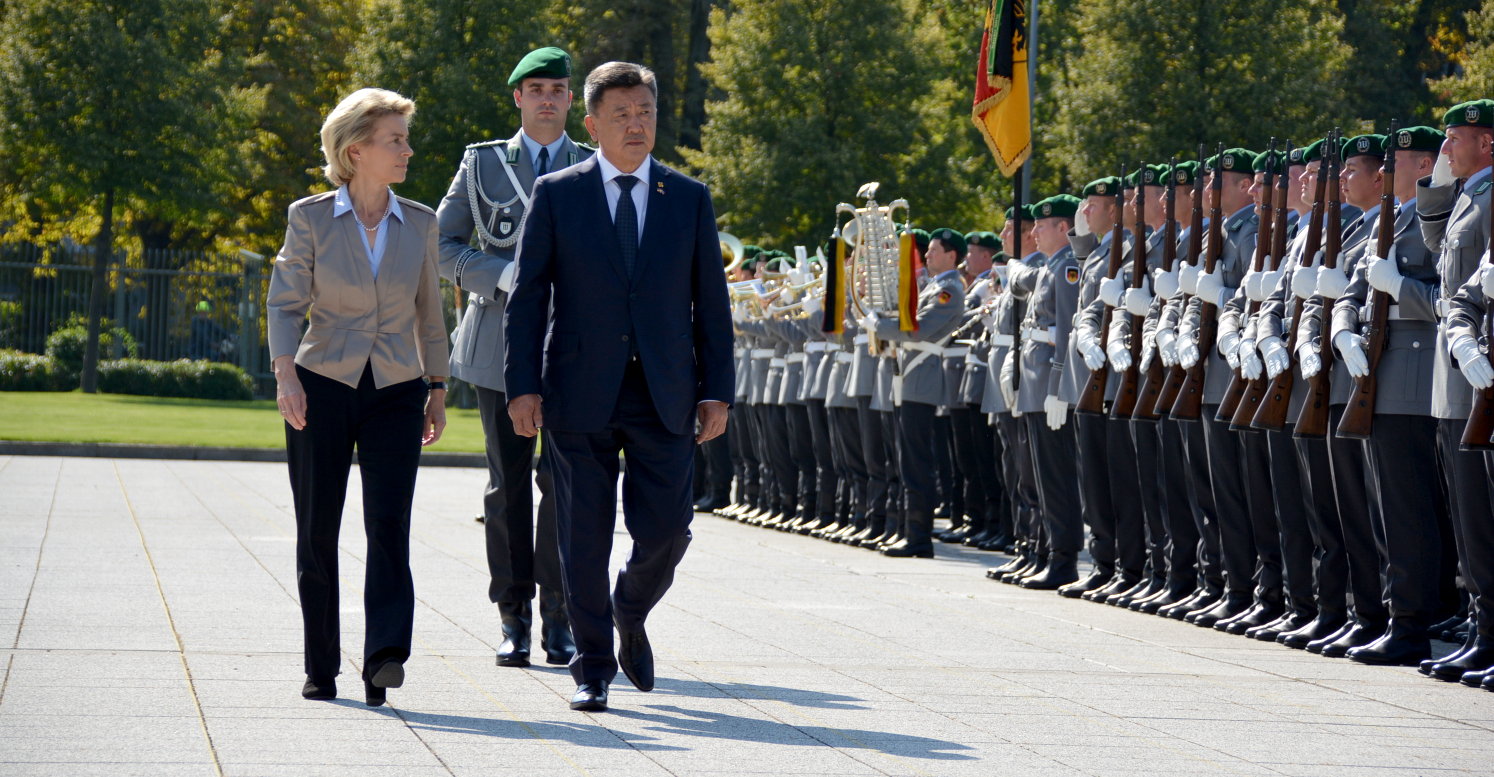 Mongolischer Verteidigungsminister Nyamaa Enkhbold Berlin bendlerblock