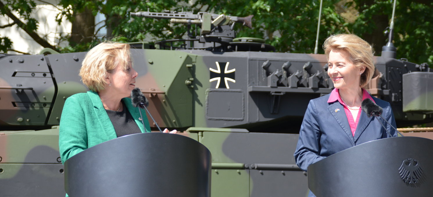 Niederländische Verteidigungsministerin Ank Bijleveld Antrittsbesuch Lohheide Panzerbataillon 414