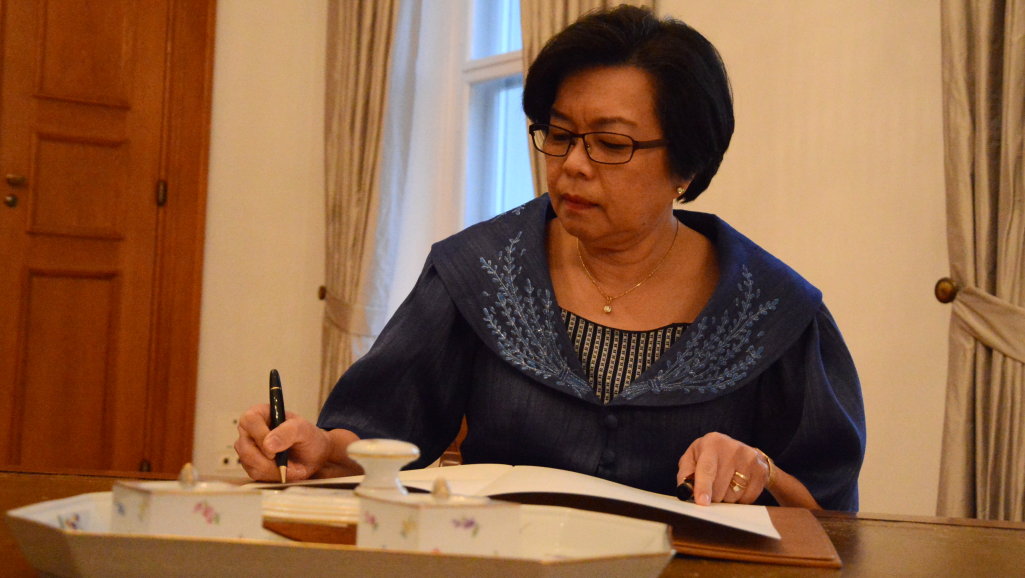 Botschafterin Philippinen akkreditiert Bundespräsident Schloss Bellevue