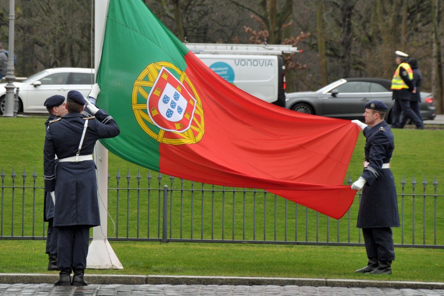 Botschafter von Portugal akkreditiert: Francisco Ribeiro de Menezes