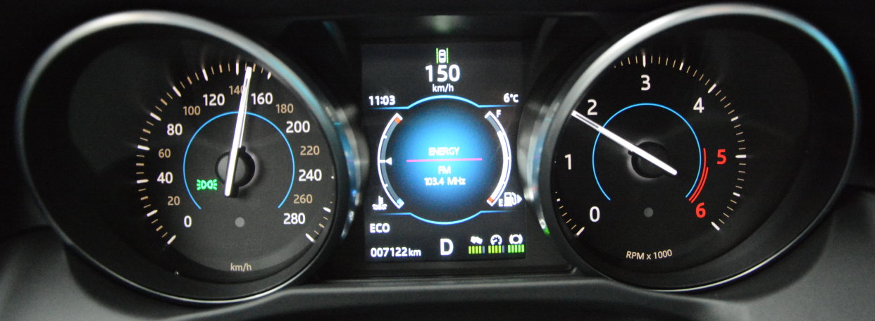 Jaguar XF 30d R-SPORT Jaguar XF 30d R-SPORT