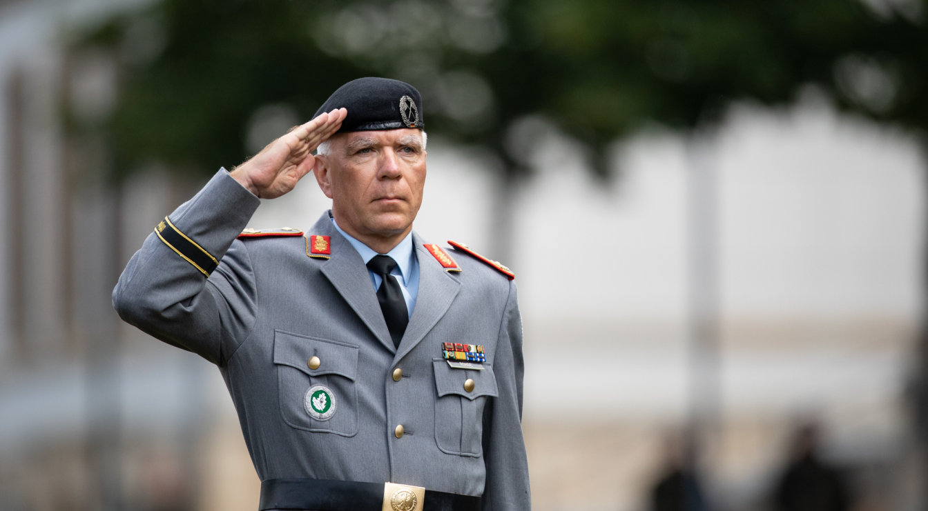 Kommandowechsel bei der Offizierschule des Heeres in Dresden Brigadegeneral Olaf Rohde