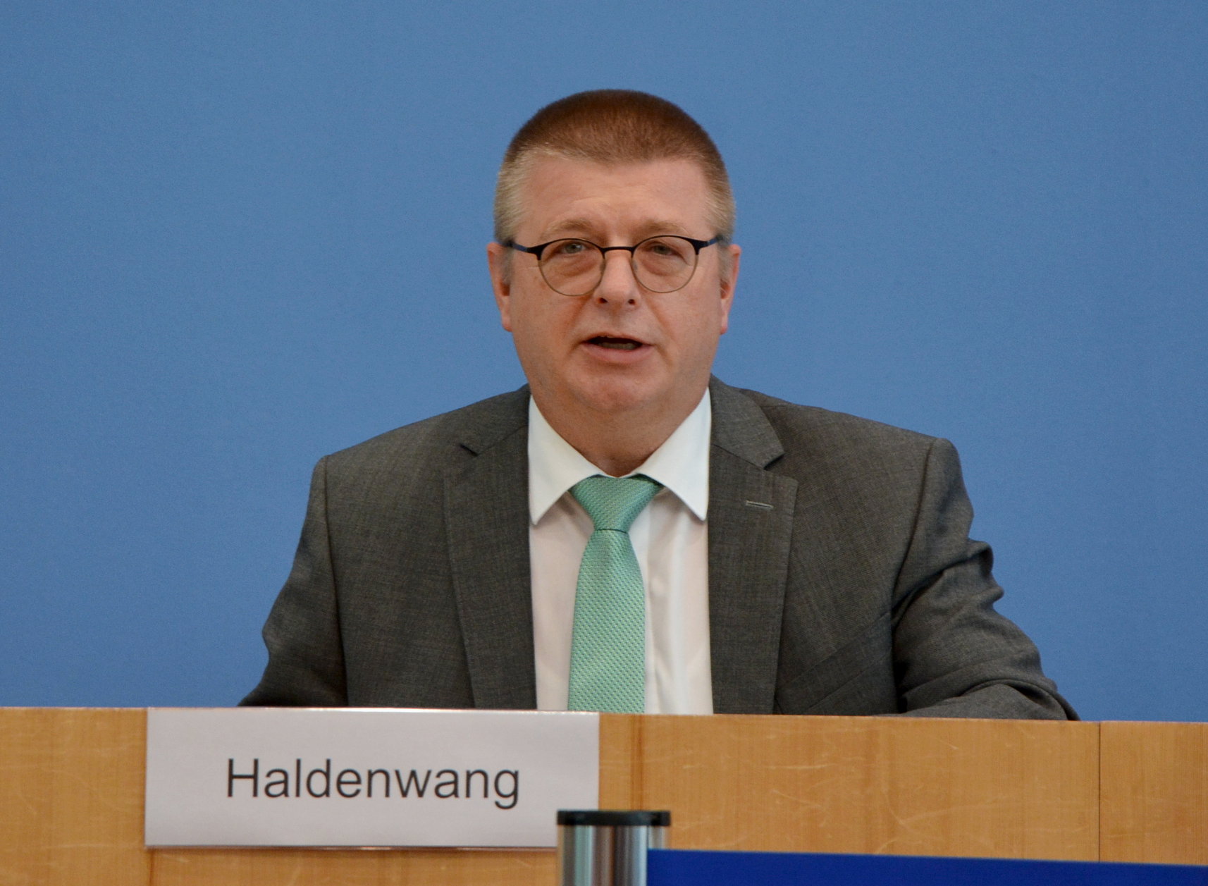 Verfassungsschutzbericht 2019 Bundespressekonferenz Horst Seehofer Thomas Haldenwang