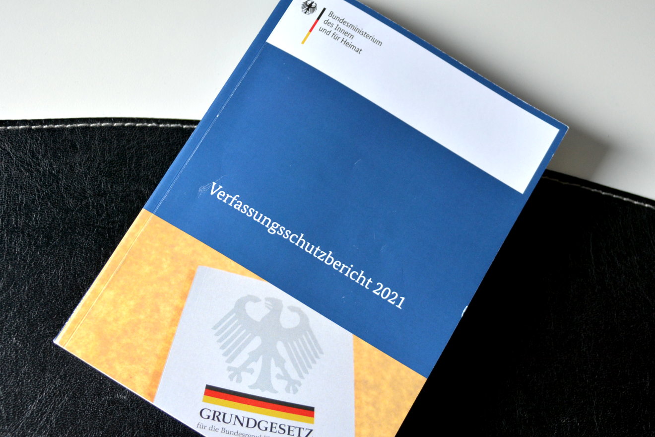 Verfassungsschutzbericht 2021 durch Innenministerin Faeser und Verfassungsschutz-Präsident Haldenwang in der Bundespressekonferenz vorgestellt